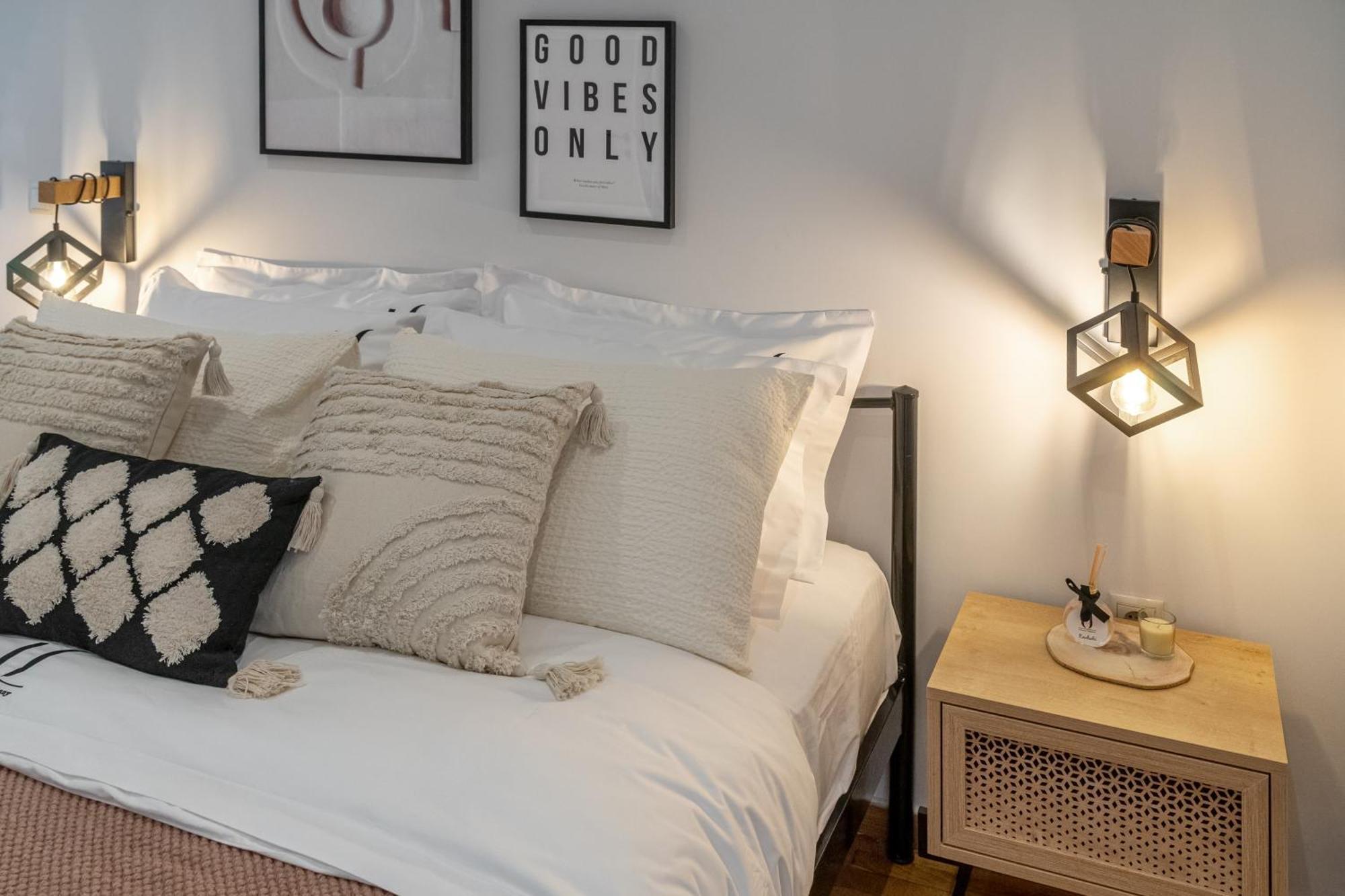 אתונה Unique Koukaki Three Bedroom Suite מראה חיצוני תמונה